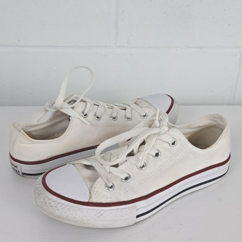 Converse All Star white canvas low top lace up sz1.5 youth